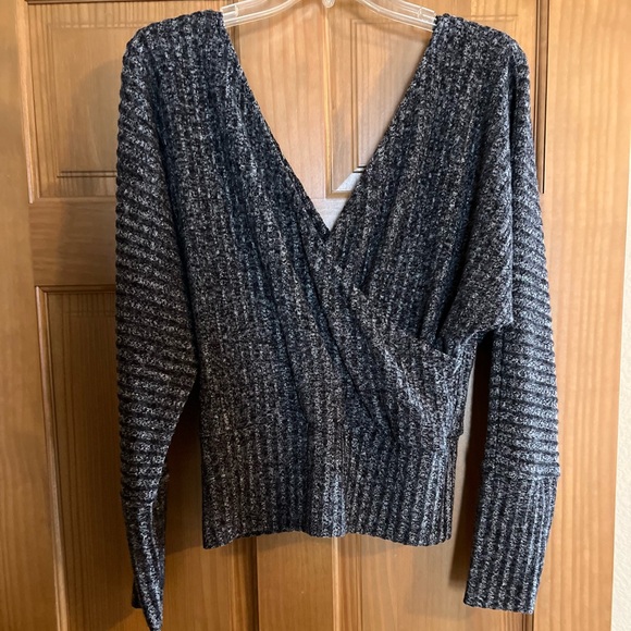 Express Sweater - Picture 5 of 5